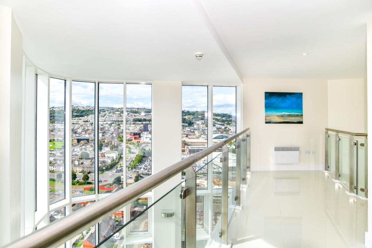 Just Stay Wales - Meridian Quay Penthouses Swansea Exteriör bild