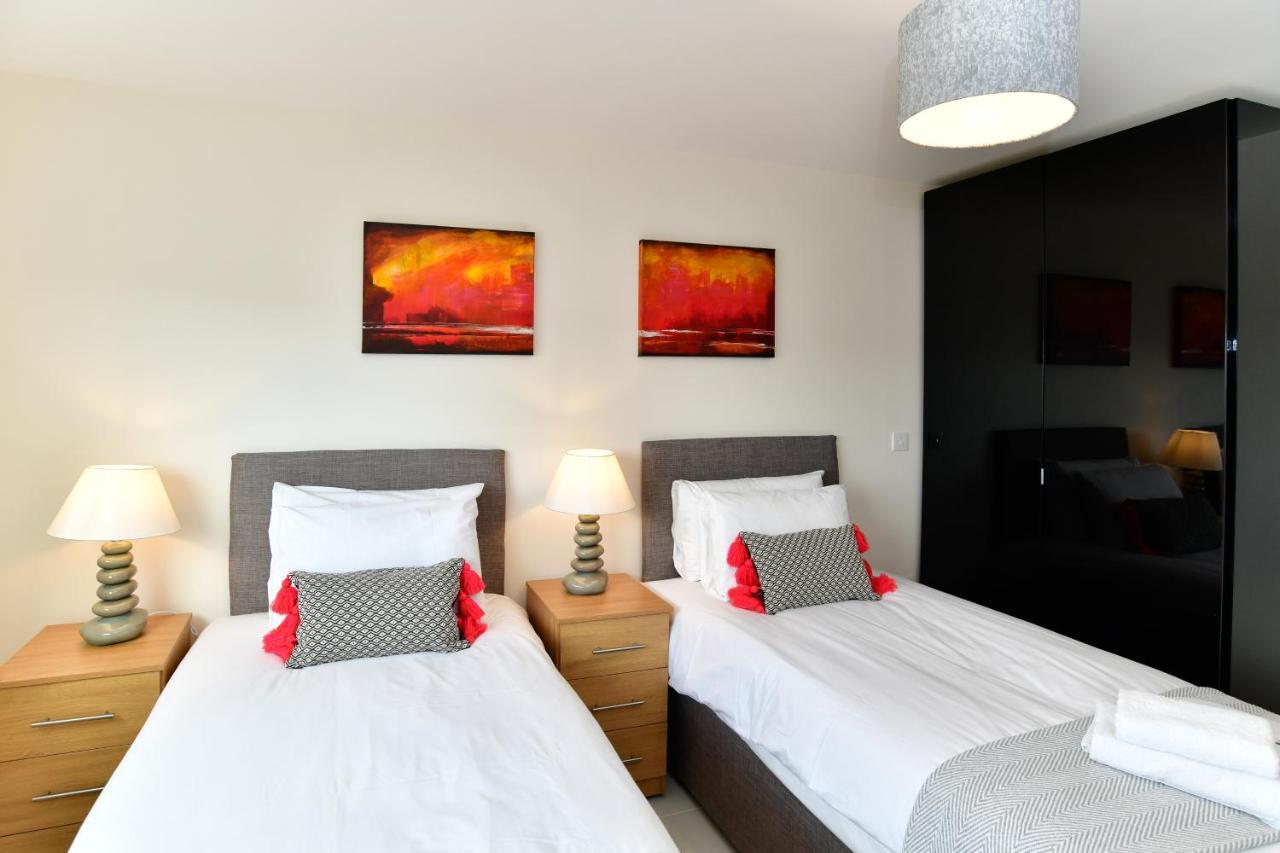 Just Stay Wales - Meridian Quay Penthouses Swansea Exteriör bild