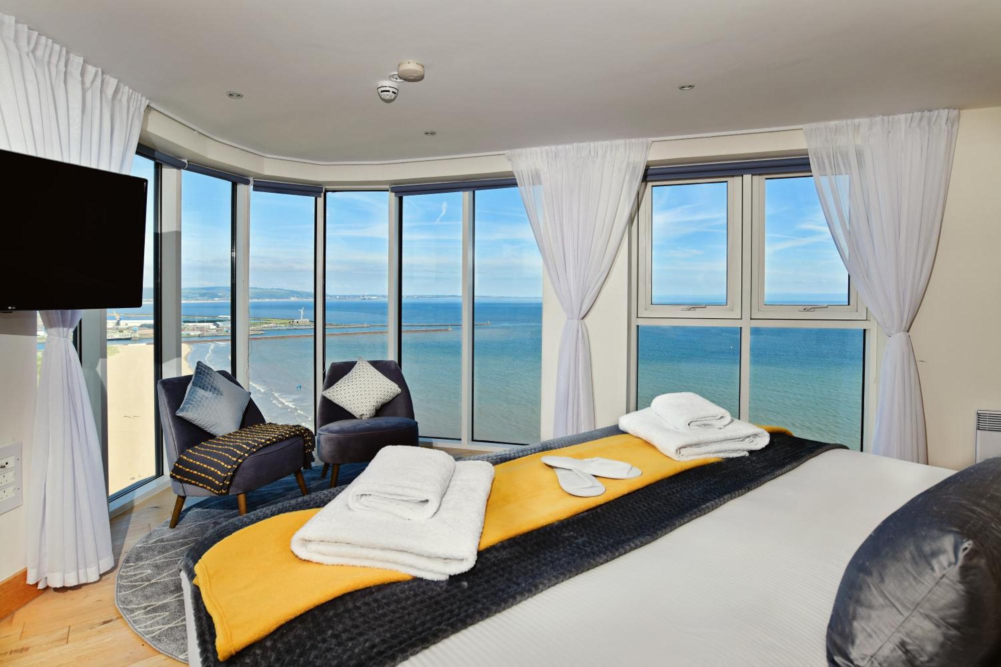 Just Stay Wales - Meridian Quay Penthouses Swansea Exteriör bild