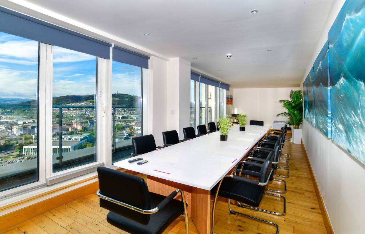 Just Stay Wales - Meridian Quay Penthouses Swansea Exteriör bild