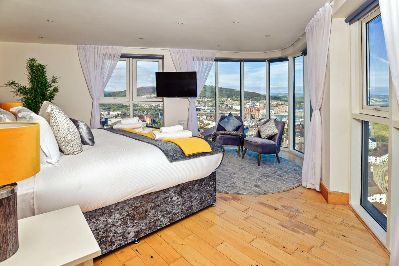 Just Stay Wales - Meridian Quay Penthouses Swansea Exteriör bild