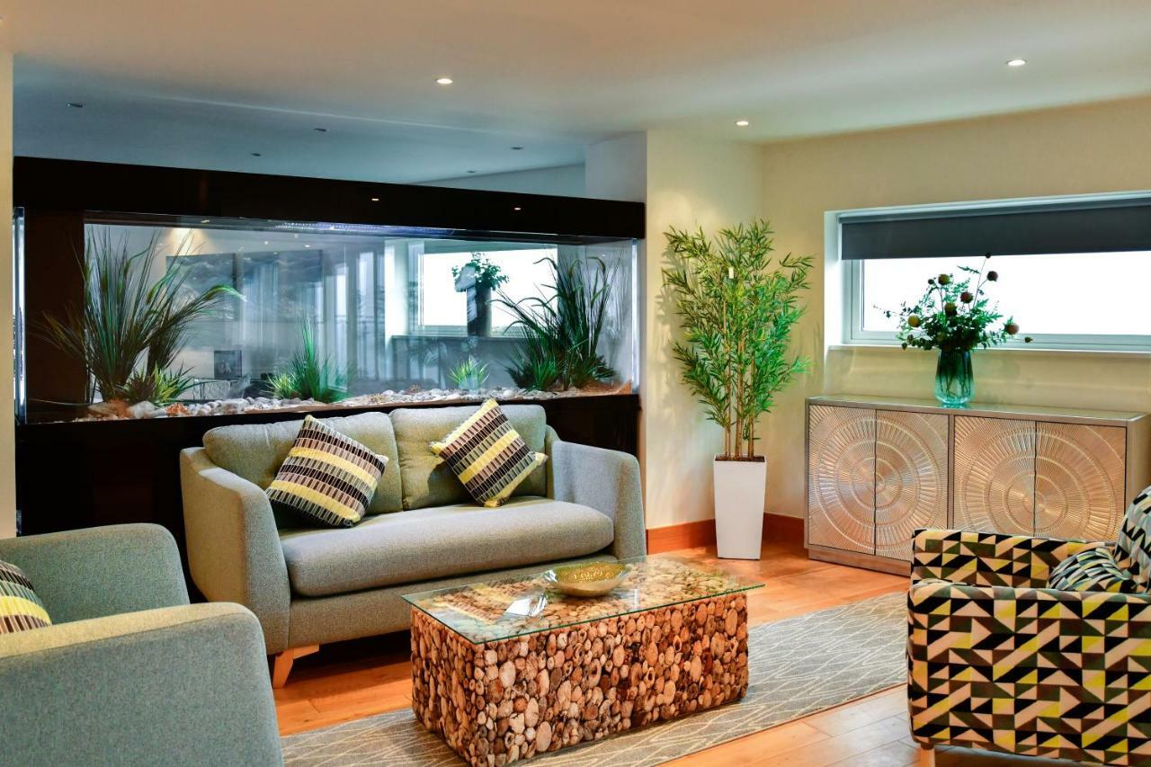 Just Stay Wales - Meridian Quay Penthouses Swansea Exteriör bild